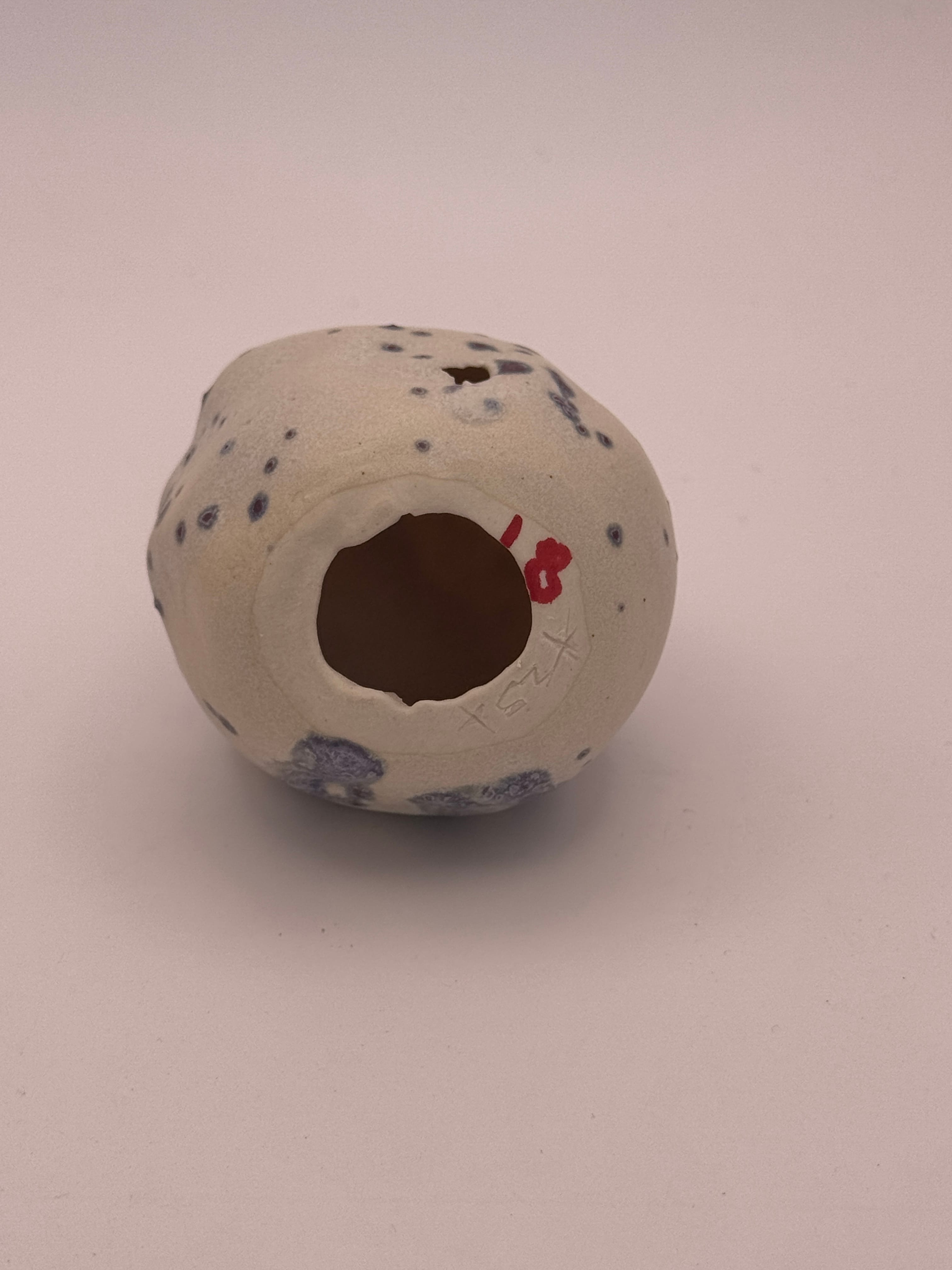 No. 18 · Egg Frown underside